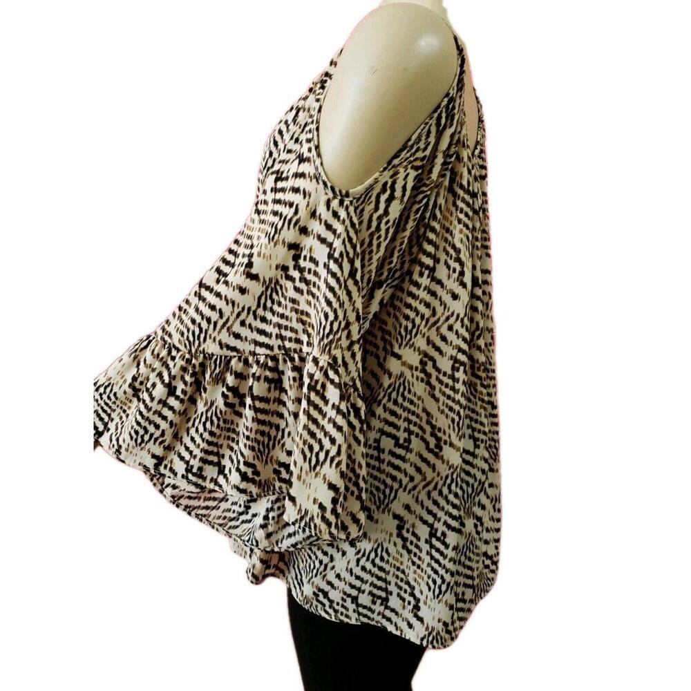 Veronica M Animal Print Cold Shoulders Ruffles Women's Top Blouse SIZE M